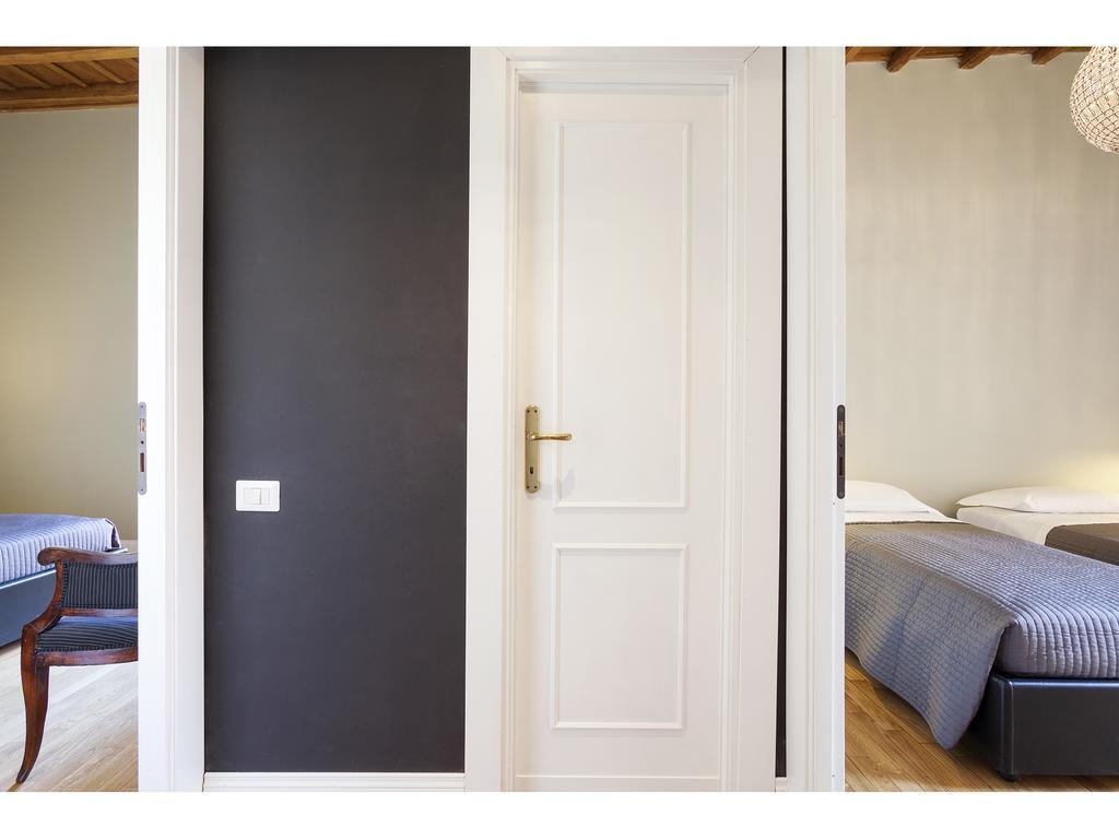 Via Giulia Apartment Rome