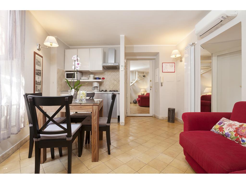 Apartment Via Giulia